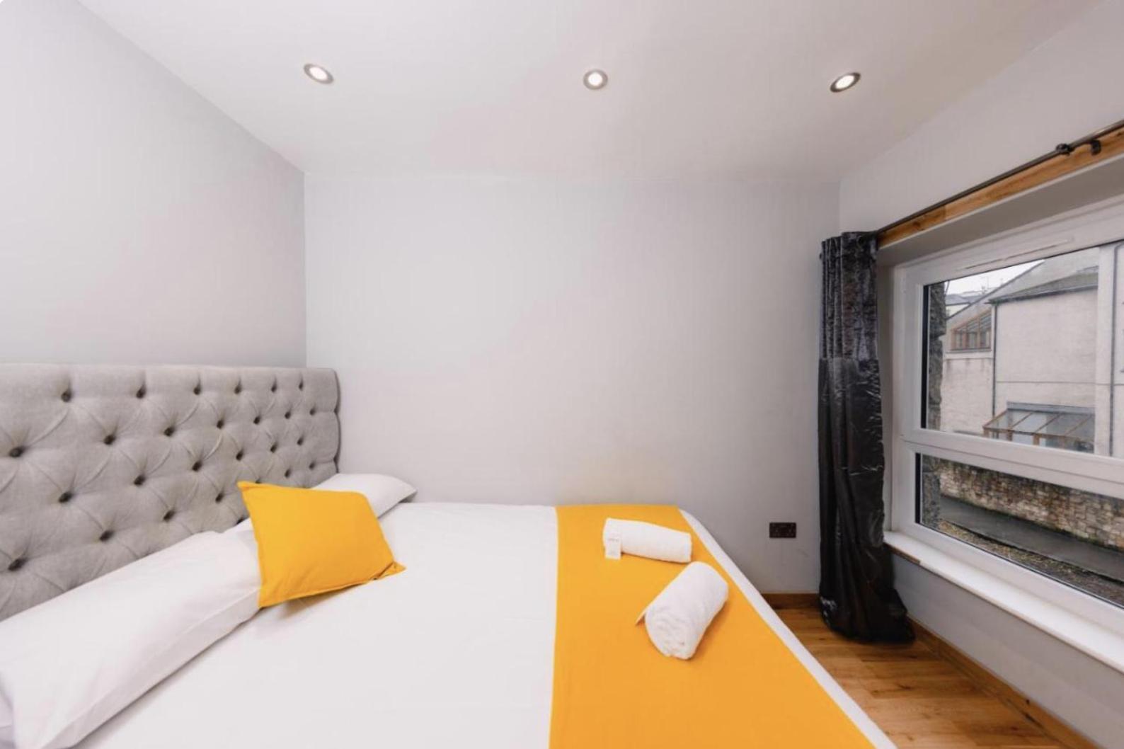 Superb Luxury Apartment By Canal - Central Edimburgo Exterior foto