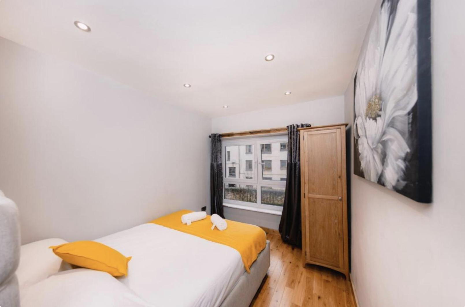 Superb Luxury Apartment By Canal - Central Edimburgo Exterior foto