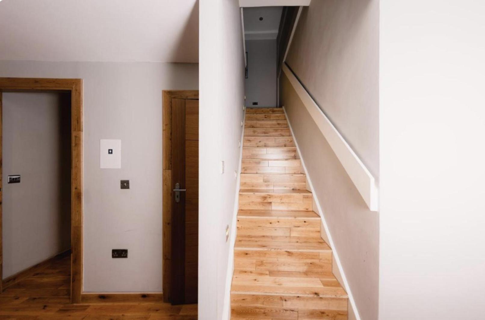 Superb Luxury Apartment By Canal - Central Edimburgo Exterior foto